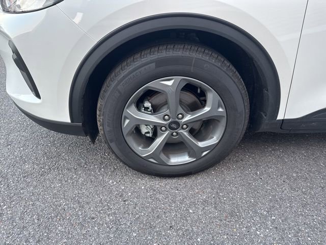 New 2025 Ford Escape ST-Line w/ Equipment Group 301A image 10