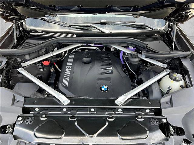 Used 2024 BMW X7 xDrive40i w/ M Sport Package image 11