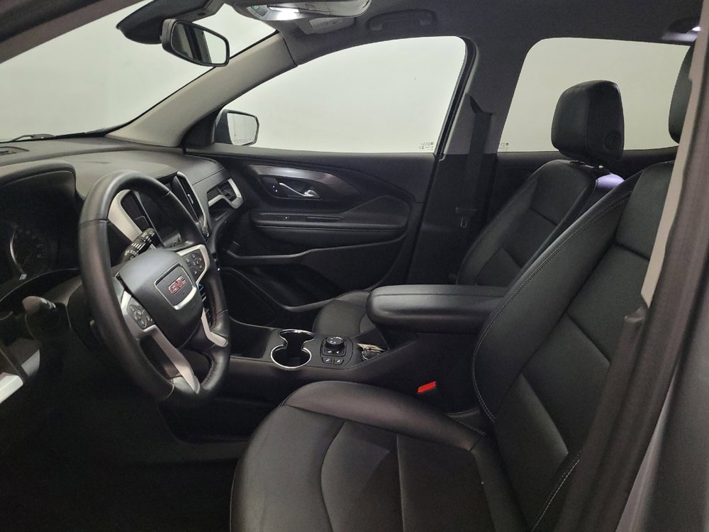 Used 2024 GMC Terrain SLT AWD/4WD image 17