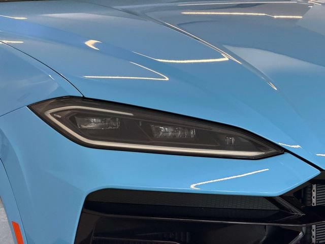 Used 2025 Lamborghini Urus SE AWD/4WD image 9