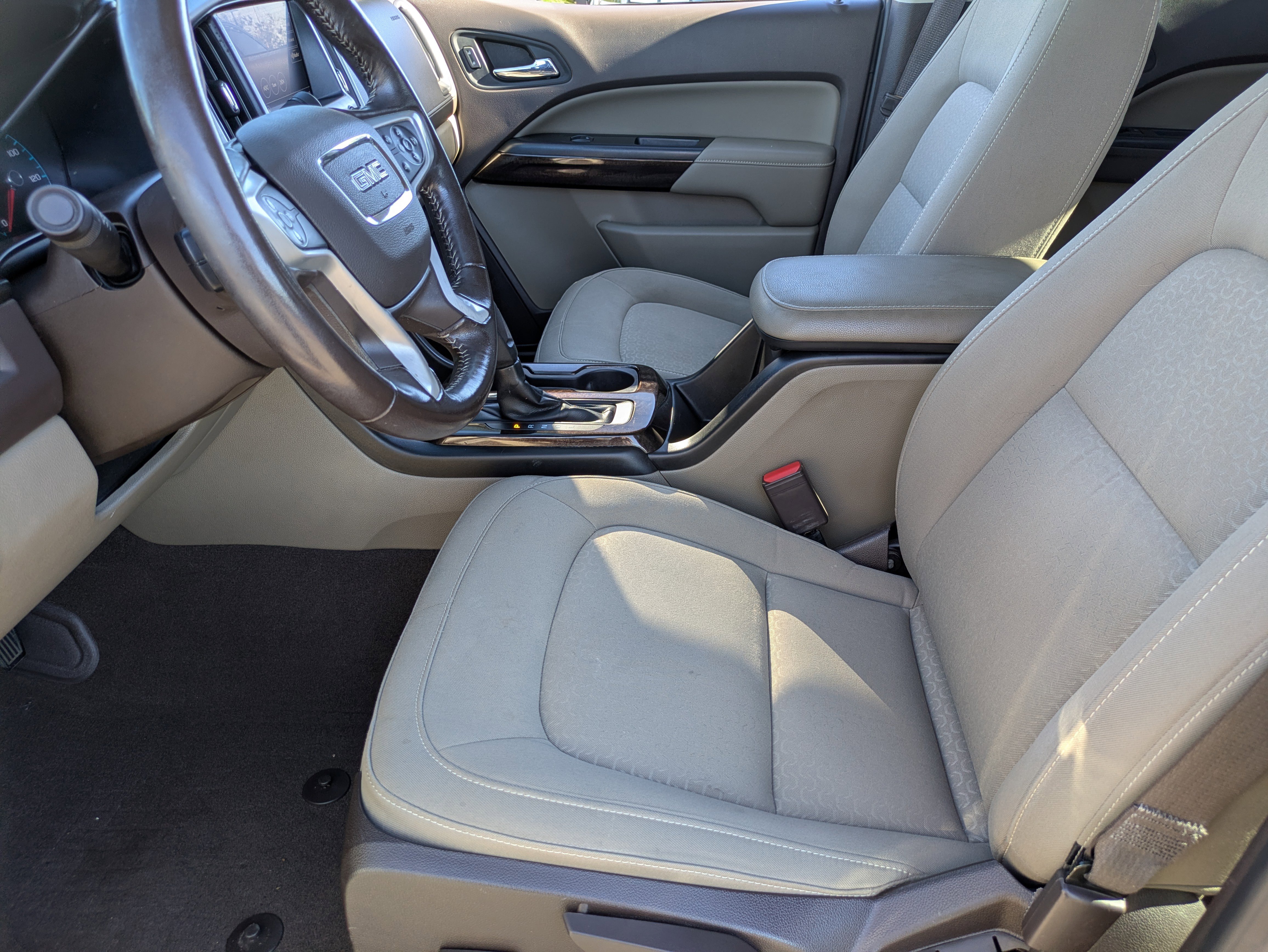 Used 2019 GMC Canyon SLE image 16