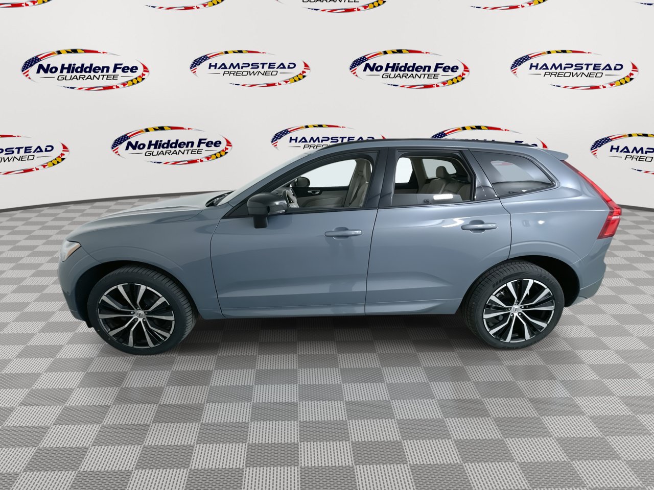 Used 2023 Volvo XC60 B5 Plus AWD/4WD image 6