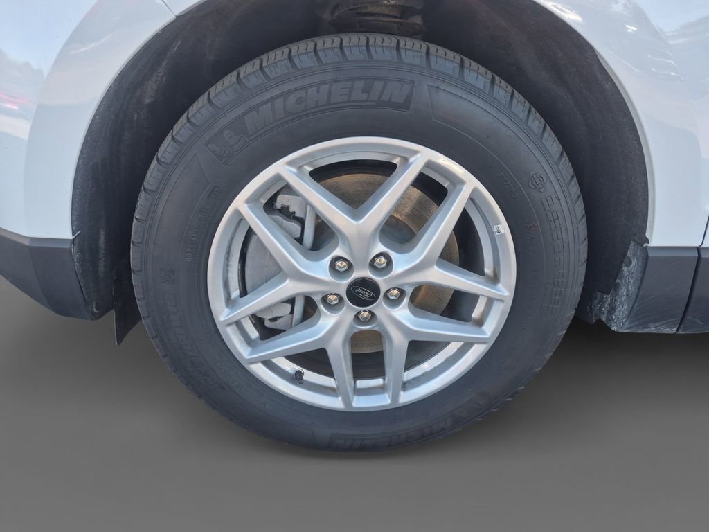 Used 2024 Ford Edge SEL image 13