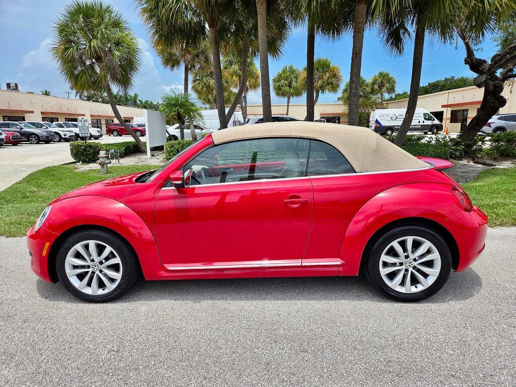 Used 2013 Volkswagen Beetle TDI FWD image 5