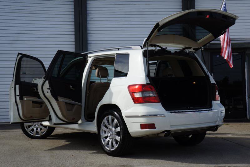 Used 2011 Mercedes-Benz GLK 350 2WD image 17