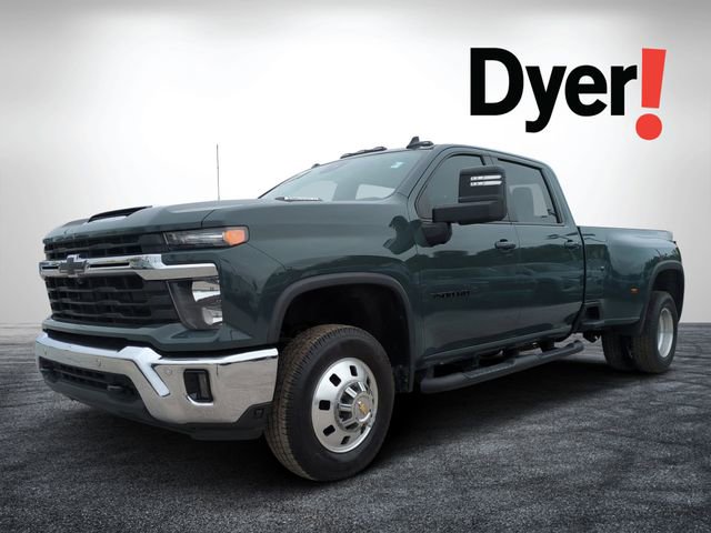 Used 2025 Chevrolet Silverado 3500 LT w/ Safety Package image 7