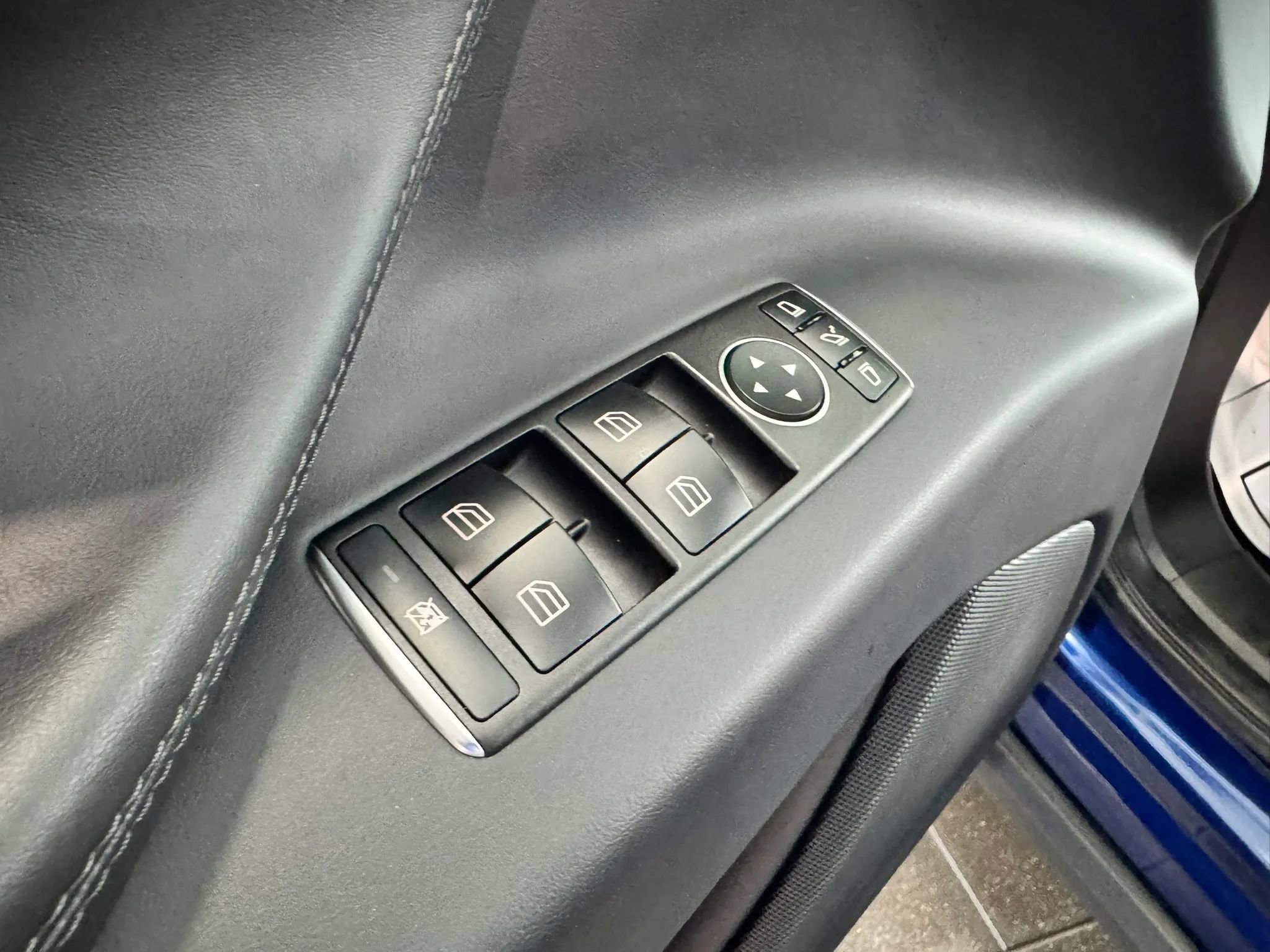 Used 2021 Tesla Model X Long Range image 21