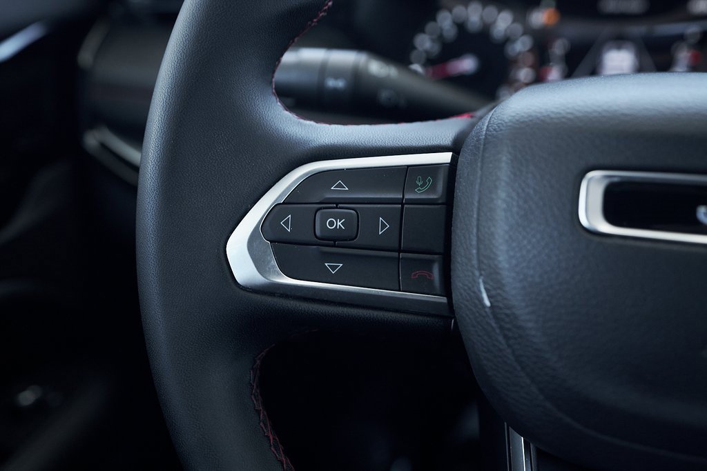 Used 2024 Jeep Compass Trailhawk image 36