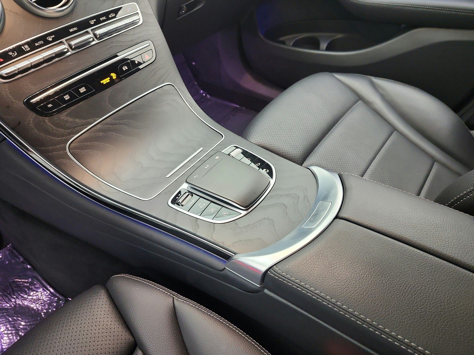 Used 2022 Mercedes-Benz GLC 300 image 11