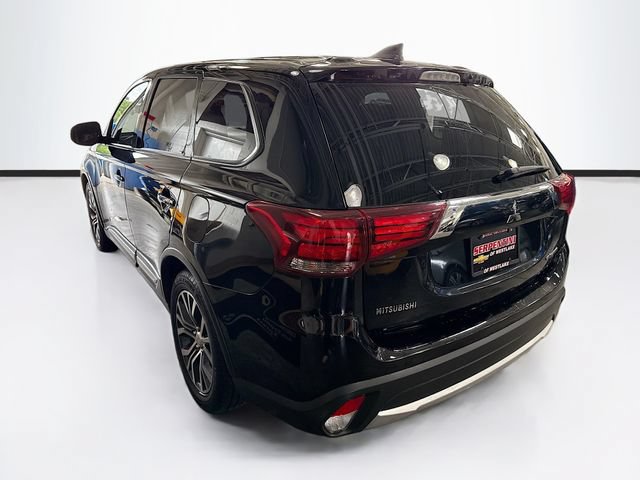 Used 2018 Mitsubishi Outlander ES FWD image 8