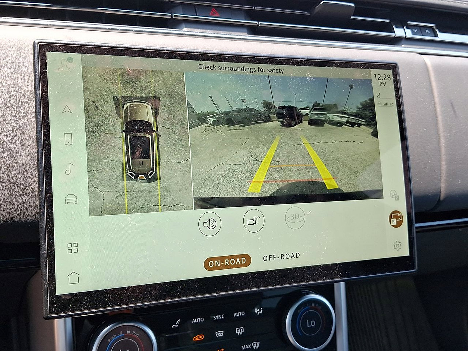 Certified 2023 Land Rover Range Rover SE image 23