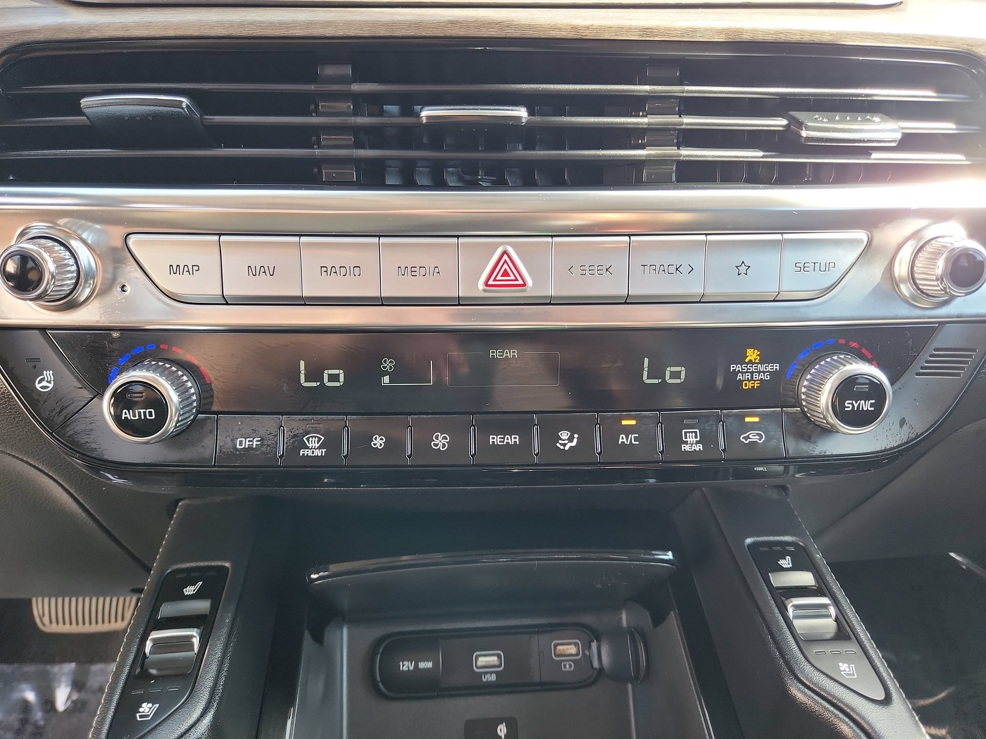 Used 2021 Kia Telluride EX w/ EX Premium Package AWD/4WD image 17