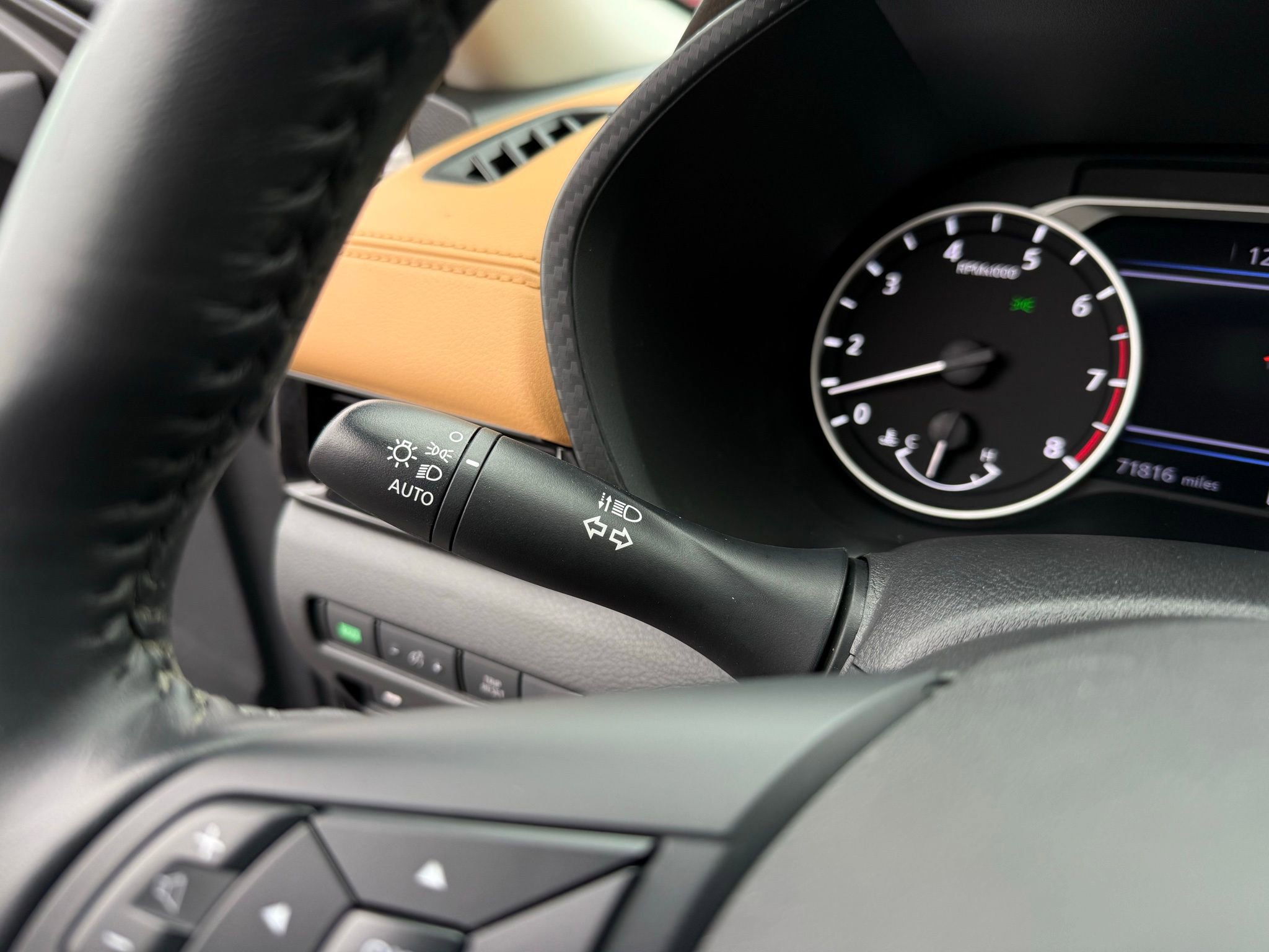 Used 2020 Nissan Sentra SV w/ SV Premium Package image 43