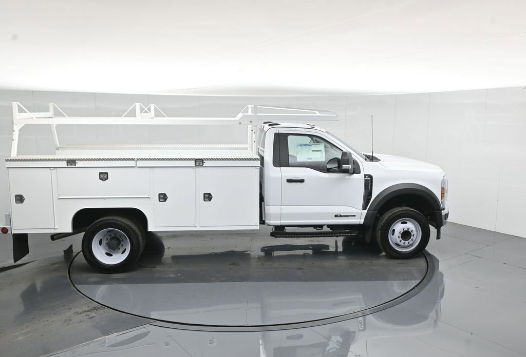New 2025 Ford F450 XL w/ XL Chrome Package RWD image 44