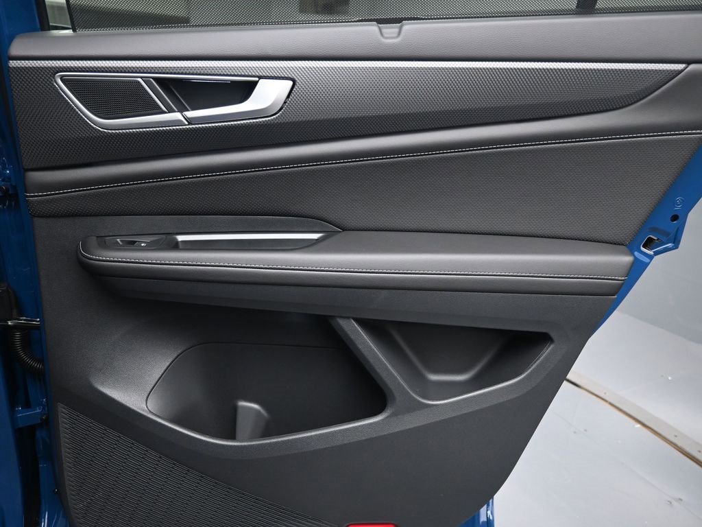 New 2026 Volkswagen Atlas Cross Sport SEL image 30