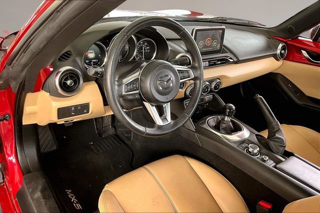 Used 2017 MAZDA MX-5 Miata RF Grand Touring image 13
