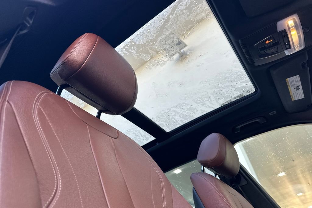 Used 2017 BMW X5 xDrive40e image 18