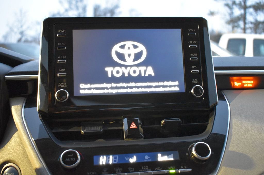 Used 2020 Toyota Corolla LE image 21