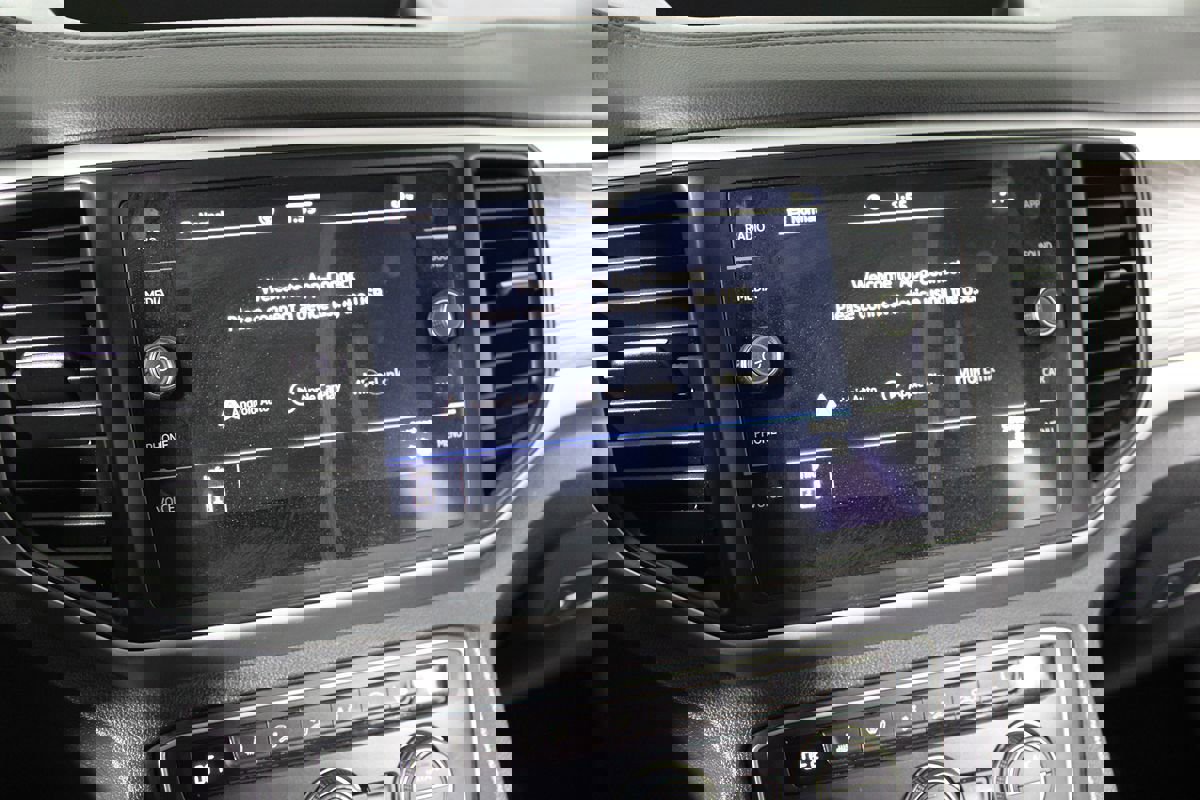 Used 2021 Volkswagen Atlas Cross Sport SE w/ Panoramic Sunroof Package image 29