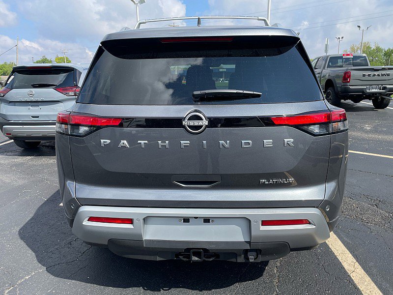 Used 2025 Nissan Pathfinder Platinum w/ Cargo Package FWD image 5