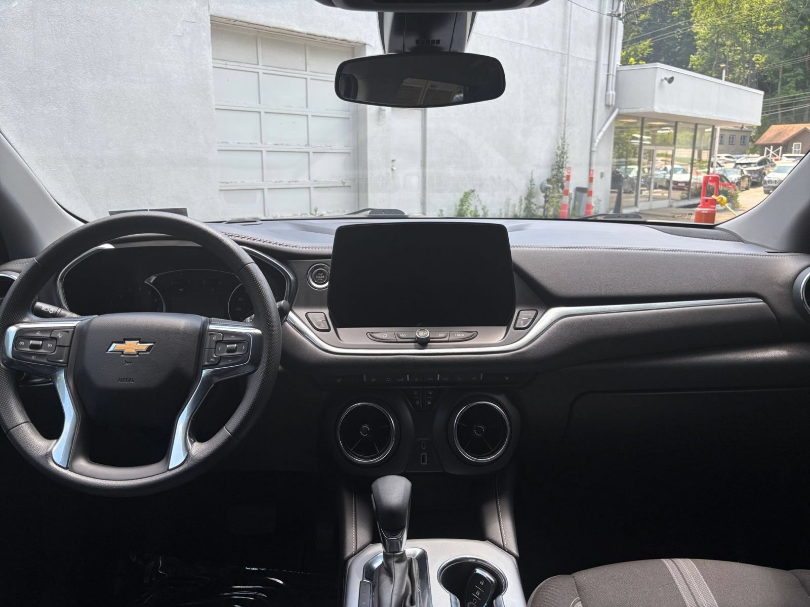 Used 2025 Chevrolet Blazer LT FWD image 35