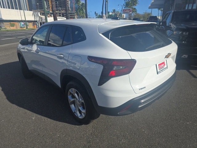 New 2026 Chevrolet Trax LS w/ LS Convenience Package image 4