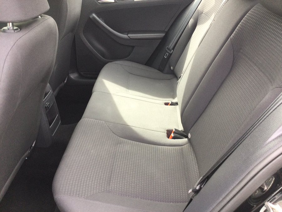 Used 2015 Volkswagen Jetta SE FWD image 21