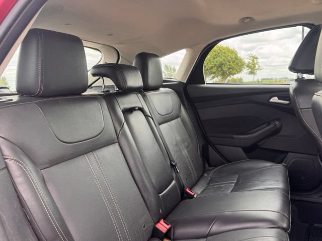 Used 2014 Ford Focus Titanium FWD image 28