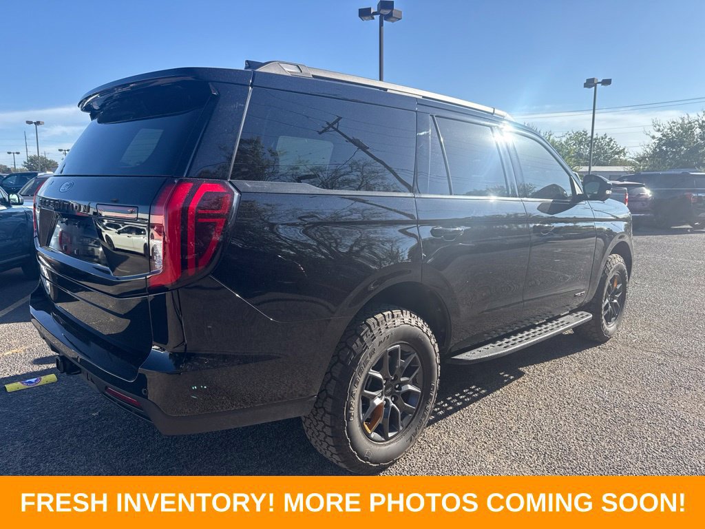 Used 2026 Ford Expedition Tremor AWD/4WD image 2