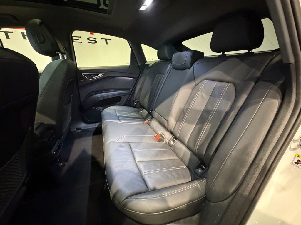 Used 2022 Audi Q4 e-tron Prestige image 25