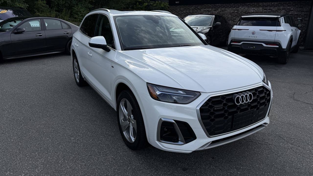 Used 2023 Audi Q5 2.0T Premium Plus w/ Premium Plus Package AWD/4WD image 22