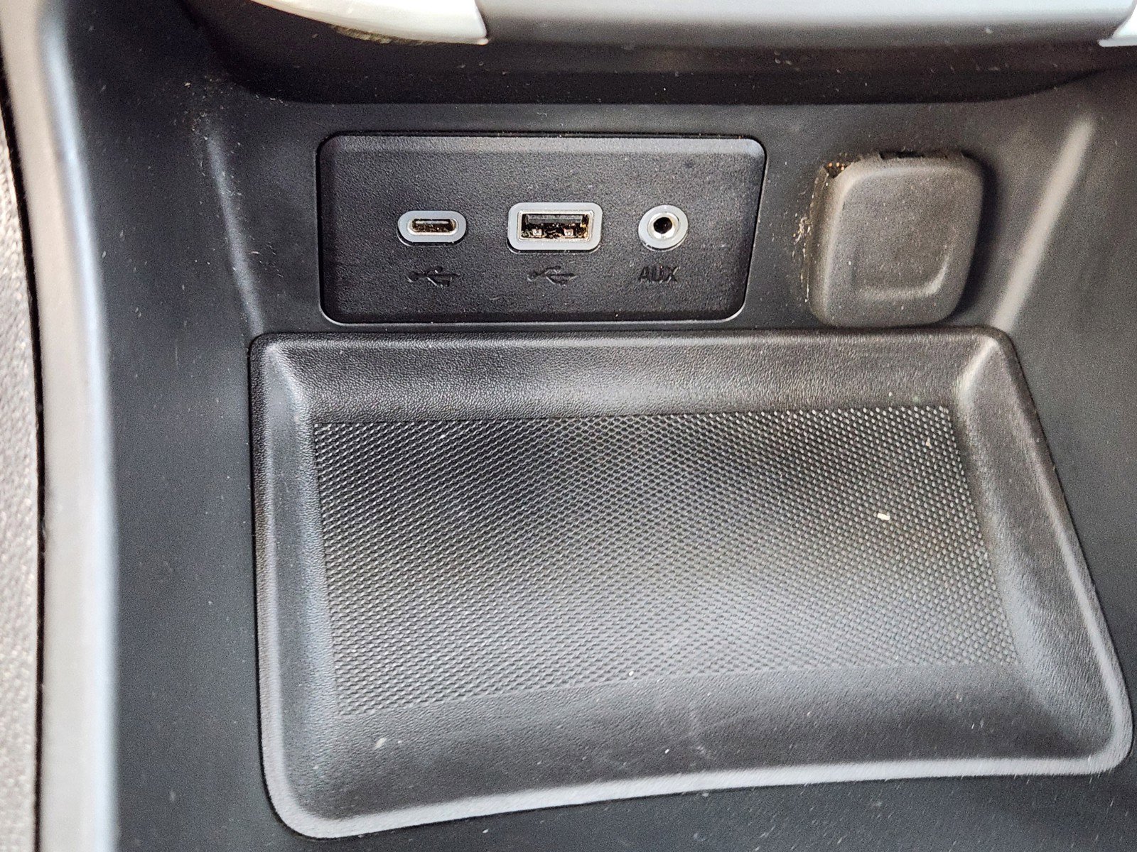 Used 2022 GMC Terrain SLE w/ Driver Convenience Package FWD image 16
