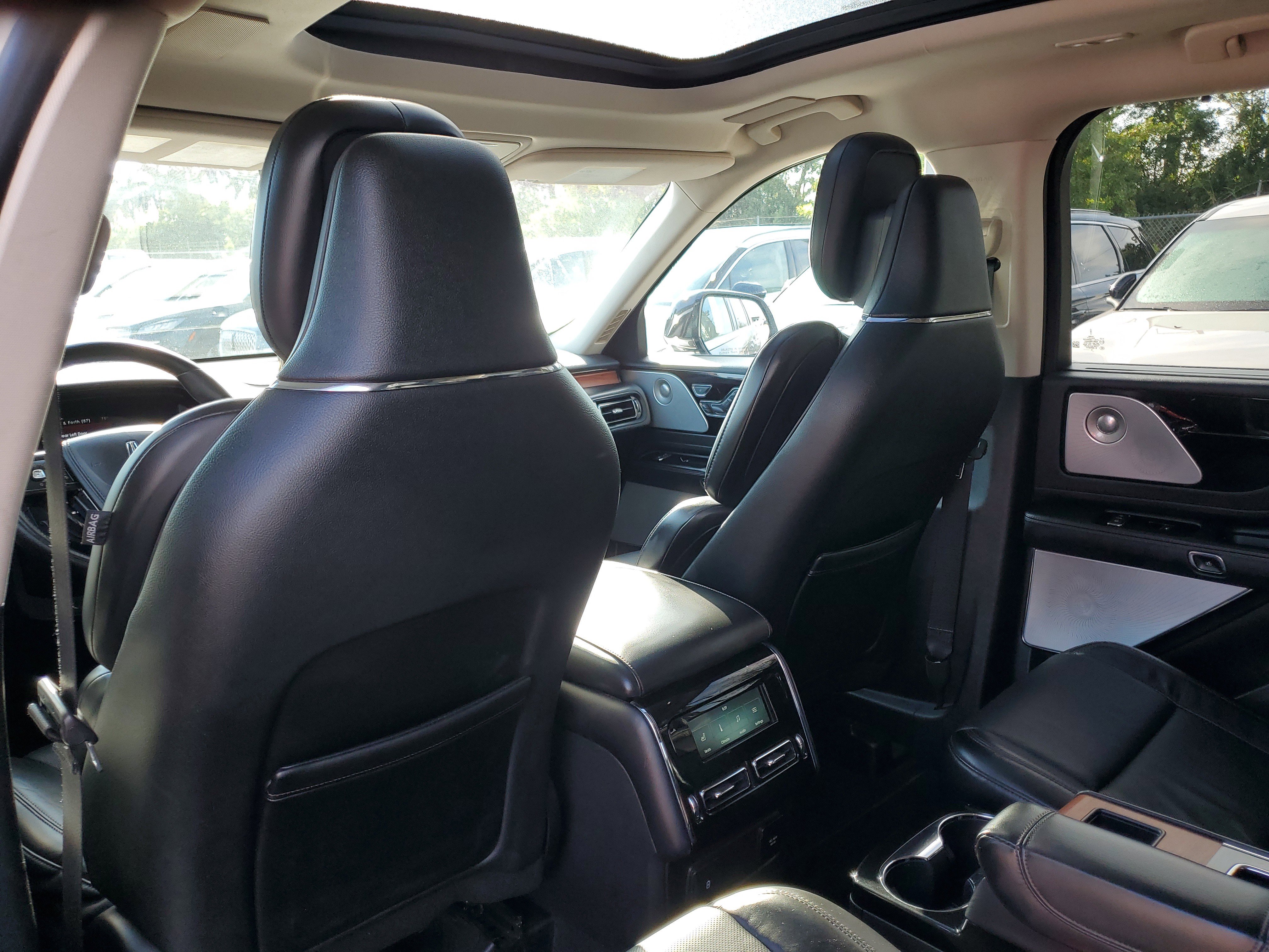 Certified 2020 Lincoln Aviator Reserve w/ Equipment Group 201A image 12