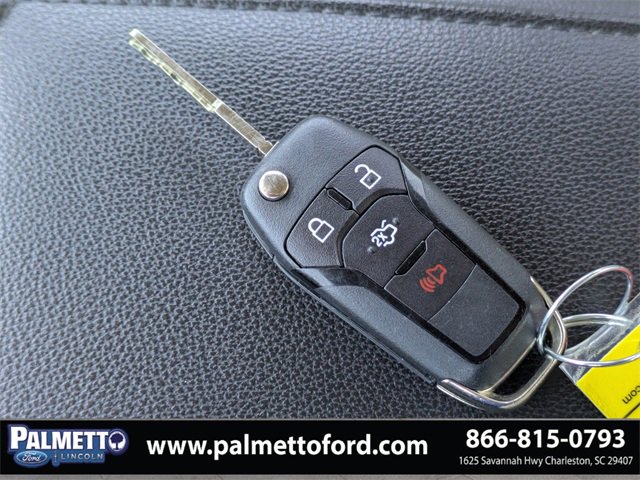 Used 2015 Ford Fusion SE image 29