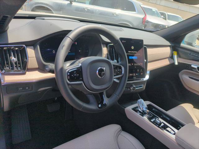 New 2026 Volvo XC90 T8 Ultra w/ Protection Package AWD/4WD image 7