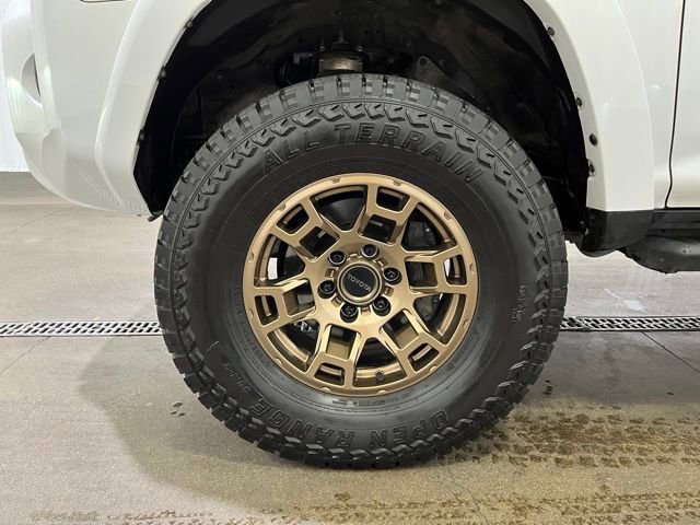Certified 2023 Toyota 4Runner 40th Anniversary SE AWD/4WD image 25
