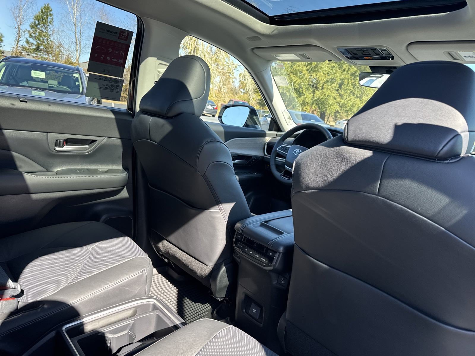 New 2025 Toyota Grand Highlander AWD Hybrid image 34