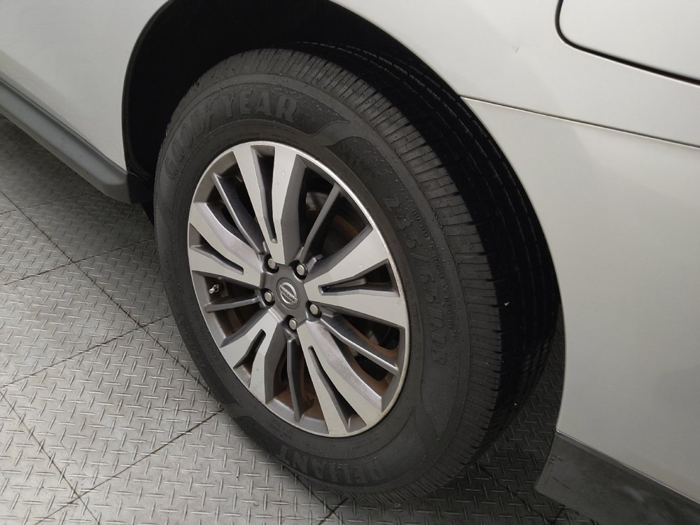 Used 2019 Nissan Pathfinder SV FWD image 31