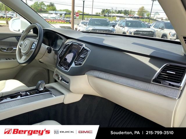 Used 2024 Volvo XC90 B6 Plus AWD/4WD image 31