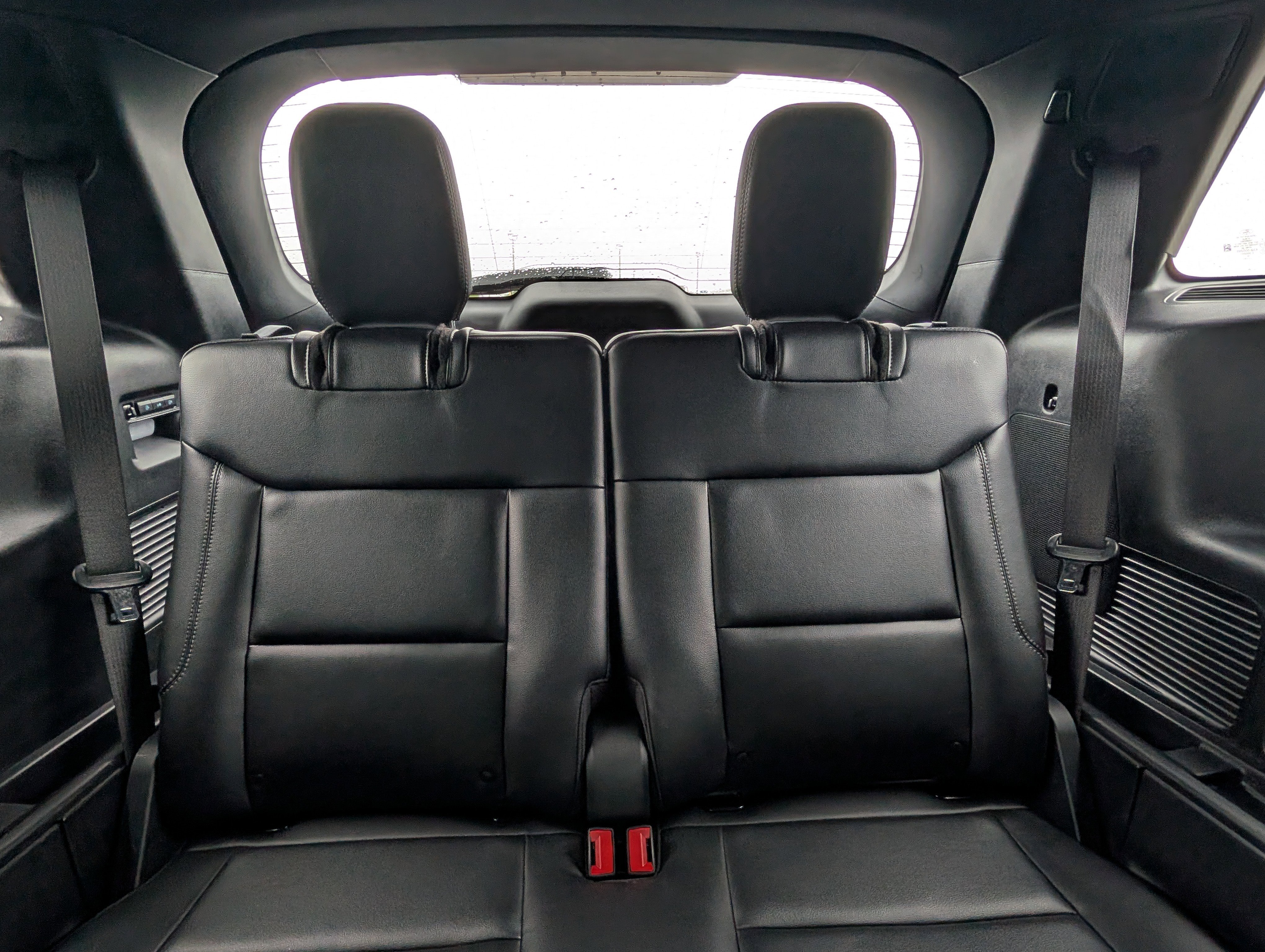 Used 2020 Ford Explorer Limited image 31