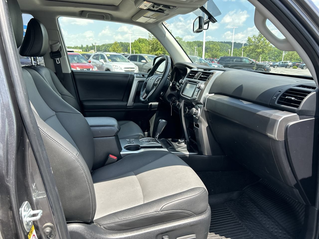 Used 2019 Toyota 4Runner SR5 Premium AWD/4WD image 12