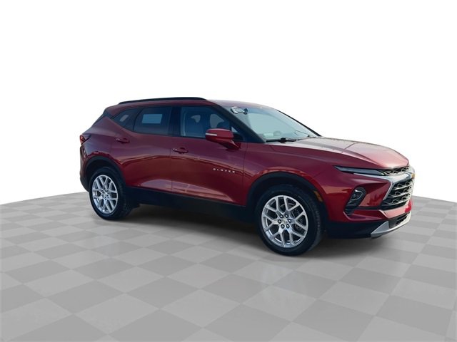 Used 2023 Chevrolet Blazer LT w/ Sound & Technology Package image 2