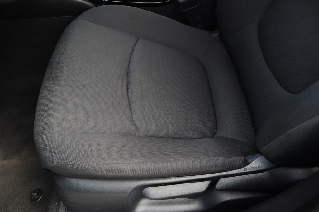 Used 2020 Toyota Corolla LE FWD image 20