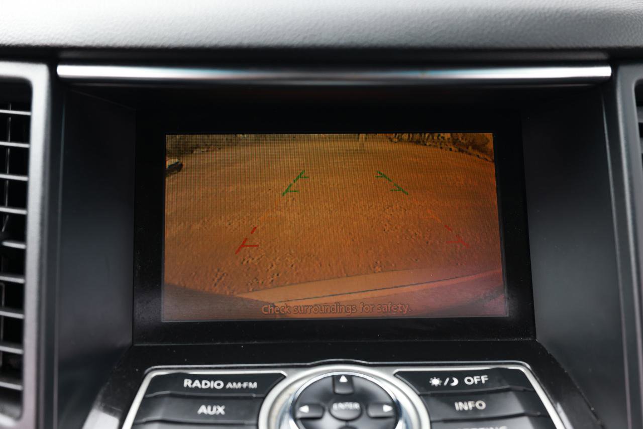 Used 2014 INFINITI QX70 image 33