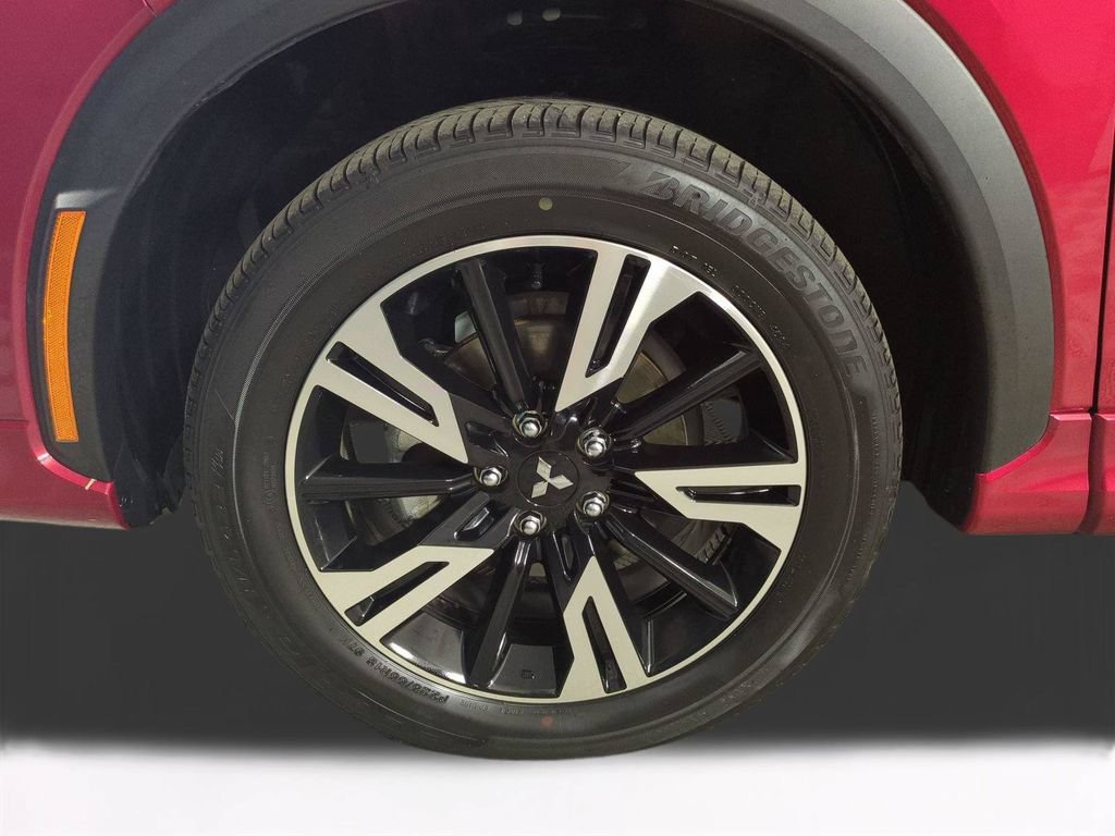 Used 2025 Mitsubishi Eclipse Cross AWD image 11