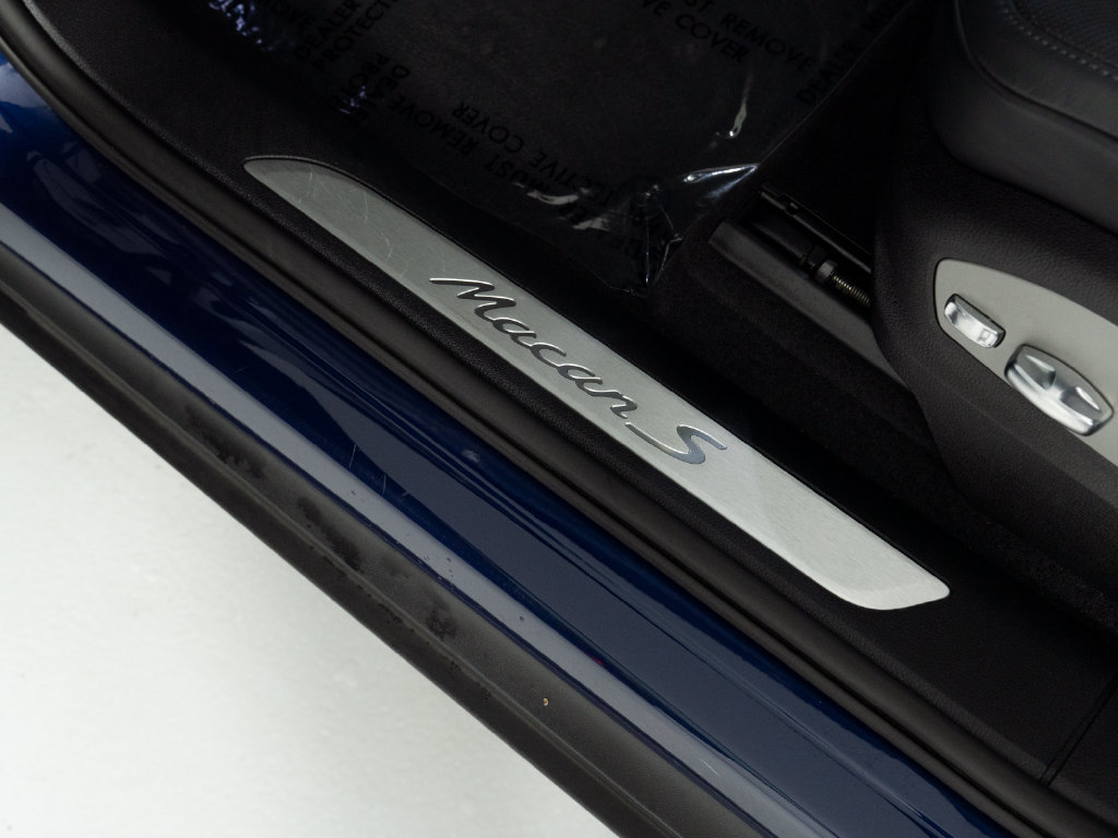 Certified 2026 Porsche Macan S AWD/4WD image 22