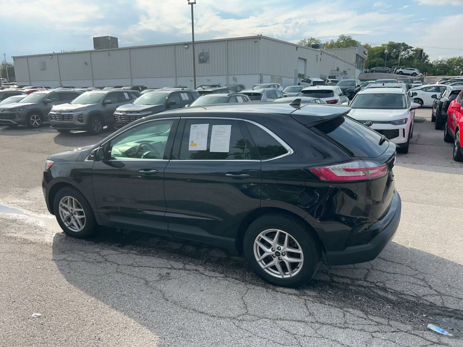 Used 2023 Ford Edge SEL AWD/4WD image 9