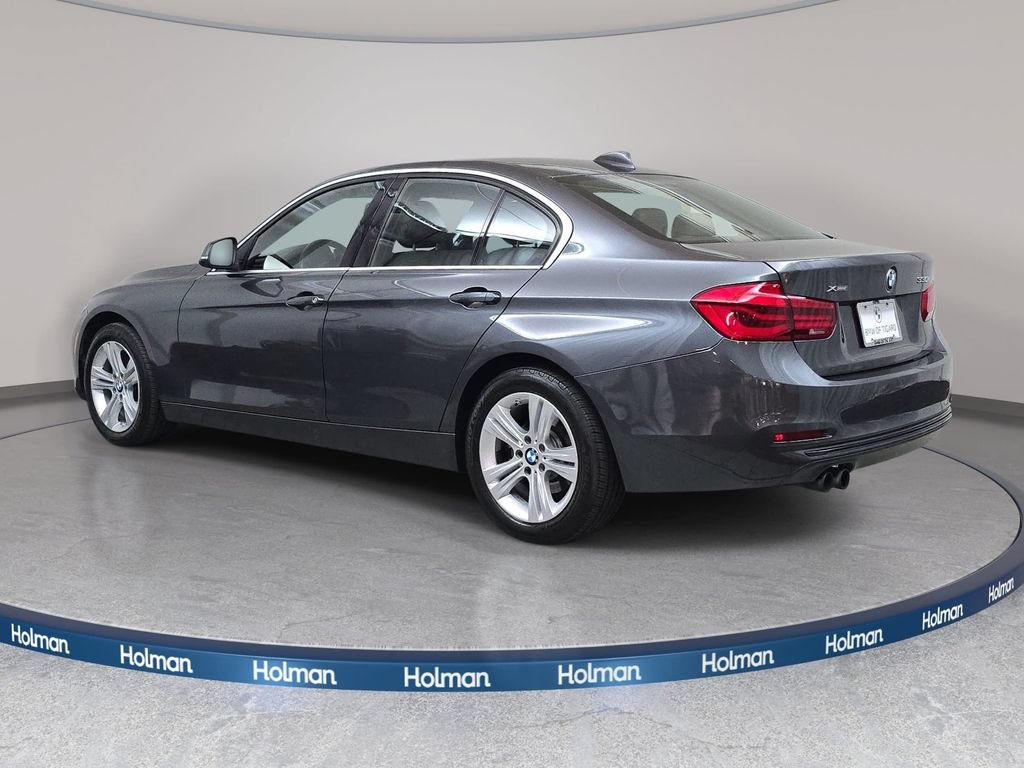 Used 2017 BMW 330i xDrive Sedan AWD/4WD image 8