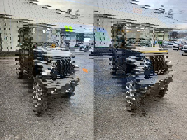 Used 2023 Jeep Wrangler Unlimited Sport AWD/4WD image 5