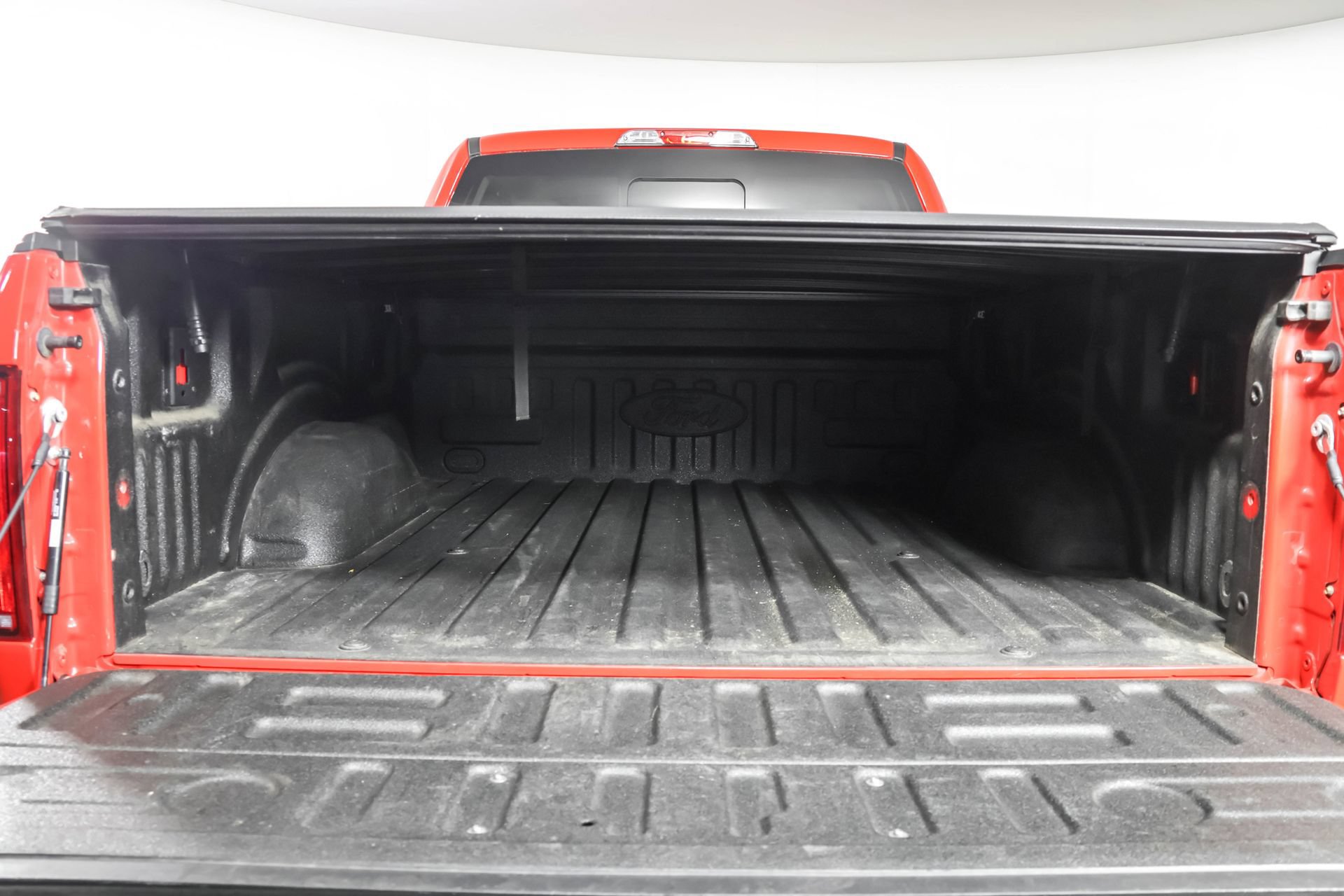 Used 2019 Ford F150 XLT w/ Equipment Group 302A Luxury AWD/4WD image 38